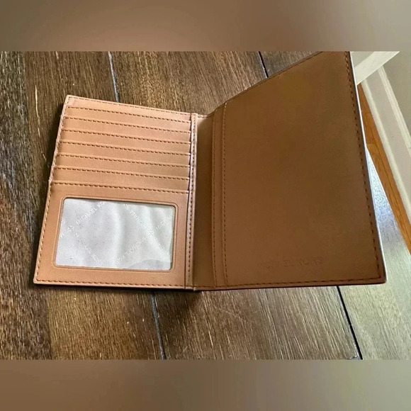 Michael Kors Jet set fold wallet - Picture 3 of 12